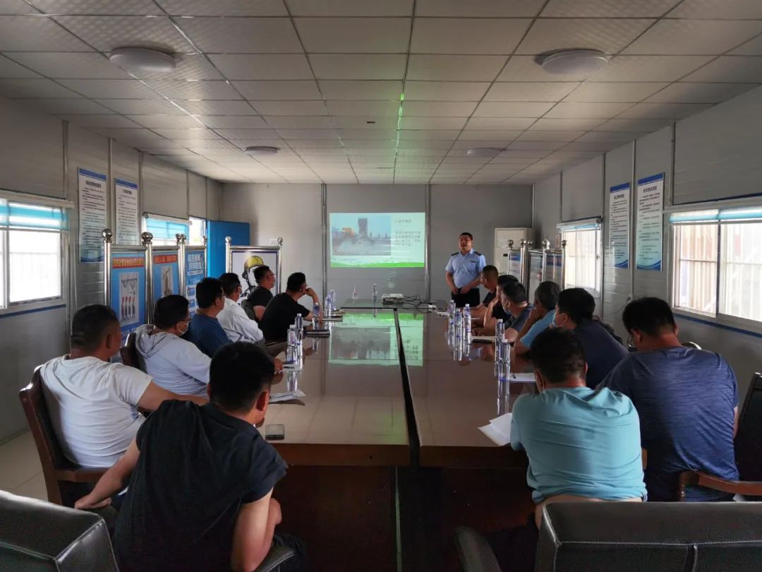 三看三比“争一流” | 守好“红线”筑牢“防线”——寿光园林建设集团开展工程施工环保安全培训