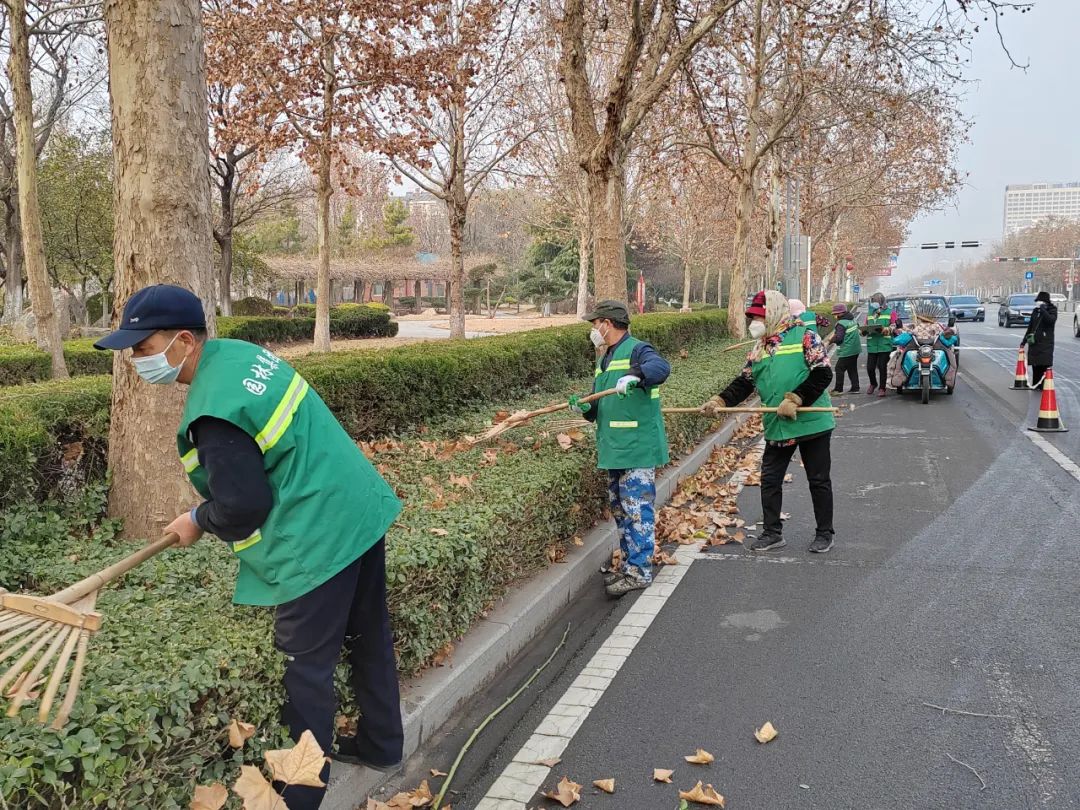 冬日城市绣花人